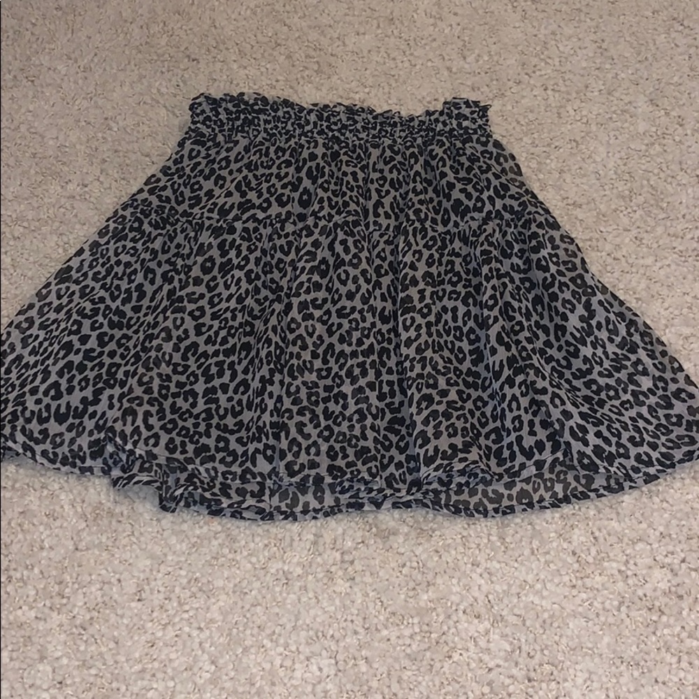 Leopard print smocked mini skirt